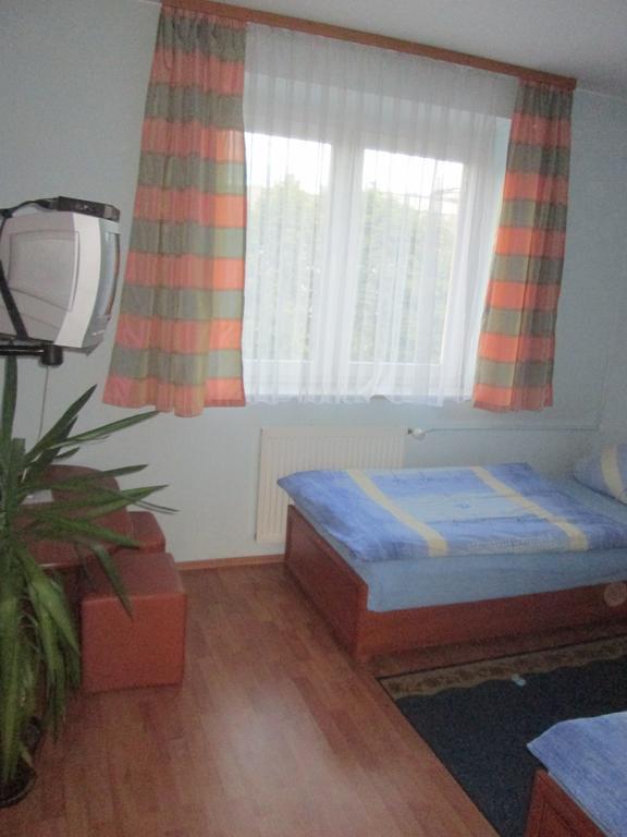 Noclegi Olimp Opole Quarto foto